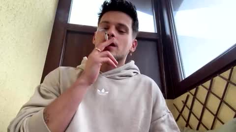 Snapshot of roberto_twink1 chatting on 28, 10, 2025 Roberto online show from 28, 10, 2025