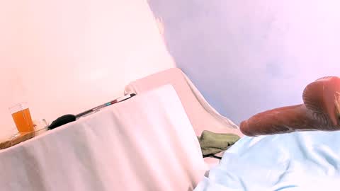 Roberts kloe online show from 7, 2, 2025