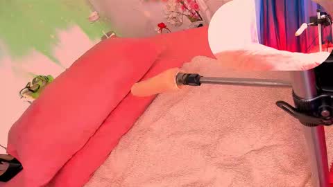 Roberts kloe online show from 4, 10, 2025