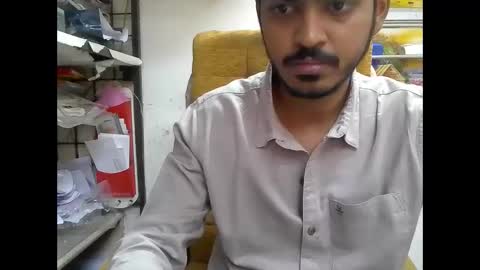 Snapshot of robertsalia220 chatting on 11, 11, 2025 Robertsalia online show from 11, 11, 2025