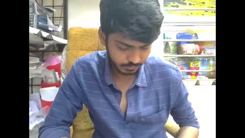 Snapshot of robertsalia220 chatting on 15, 11, 2025 Robertsalia online show from 15, 11, 2025