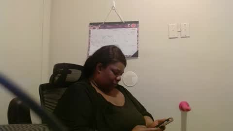 robertswhitney52 online show from 12, 1, 2026