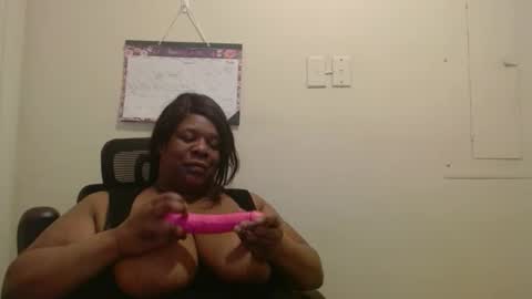 robertswhitney52 online show from 14, 1, 2026