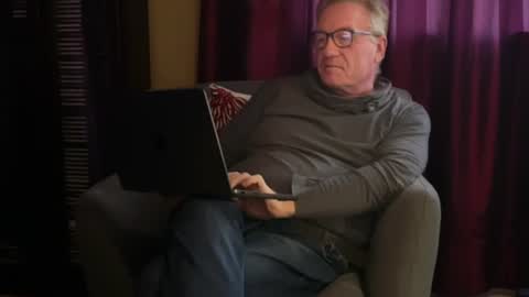 Snapshot of roberttherabbit chatting on 30, 6, 2026 RobertTheRabbit online show from 30, 6, 2026