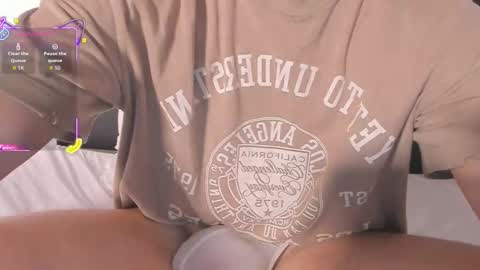 Snapshot of robfavorite1 chatting on 21, 11, 2025 robfavorite1 online show from 21, 11, 2025