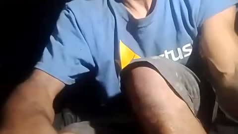 Snapshot of robincom23 chatting on 11, 9, 2025 R online show from 11, 9, 2025