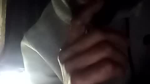 Snapshot of robincom23 chatting on 15, 11, 2025 R online show from 15, 11, 2025