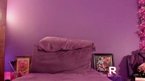 Snapshot of robinerotic chatting on 22, 6, 2026 RobinErotic online show from 22, 6, 2026