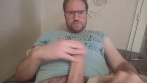 robinouhot online show from 12, 2, 2025