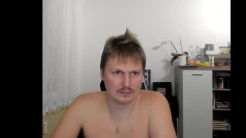 Snapshot of robirt5 chatting on 17, 2, 2025 Bob online show from 17, 2, 2025