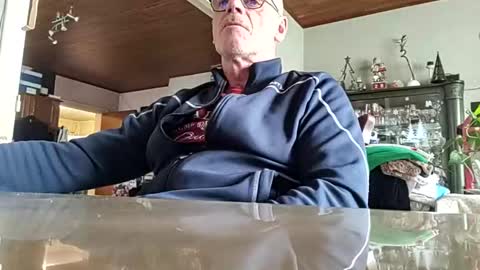 robke1966 online show from 28, 12, 2024