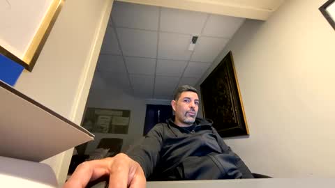 Snapshot of roblatino12 chatting on 14, 2, 2025 roblatino12 online show from 14, 2, 2025