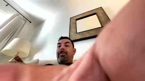 Snapshot of roblatino12 chatting on 15, 11, 2025 roblatino12 online show from 15, 11, 2025