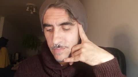 Snapshot of robynhotchilli chatting on 4, 12, 2025 robynhotchilli online show from 4, 12, 2025