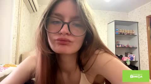 robynsentinella online show from 3, 2, 2026