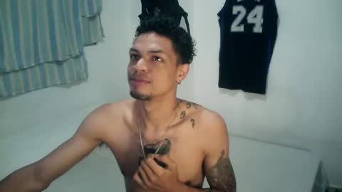 Snapshot of rocco99xx chatting on 18, 10, 2025 Rocco online show from 18, 10, 2025