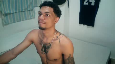 Snapshot of rocco99xx chatting on 22, 10, 2025 Rocco online show from 22, 10, 2025