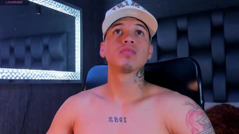 rocco_santos online show from 27, 11, 2025