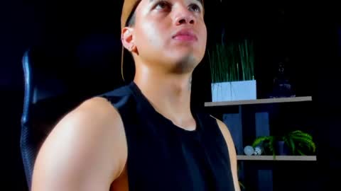 rocco_santos online show from 14, 4, 2026