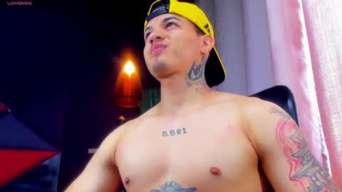 Snapshot of rocco_santos chatting on 22, 5, 2026 rocco_santos online show from 22, 5, 2026