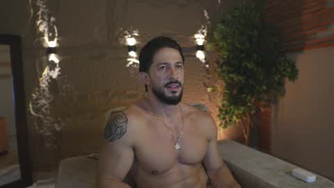 Snapshot of roccofontana chatting on 11, 9, 2025 roccofontana online show from 11, 9, 2025