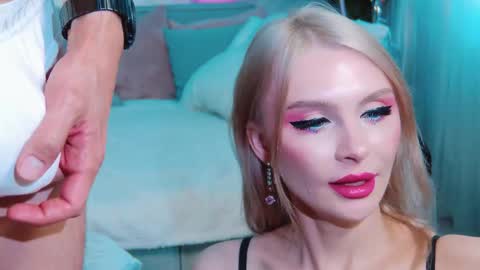 Lina and Den online show from 12, 9, 2025