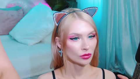 Lina and Den online show from 27, 9, 2025