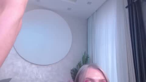 Lina and Den online show from 2, 10, 2025