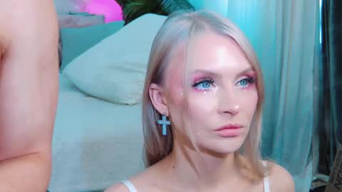 Lina and Den online show from 3, 10, 2025