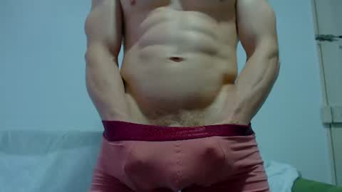 Snapshot of rocky_muscle chatting on 19, 6, 2026 rocky muscle online show from 19, 6, 2026