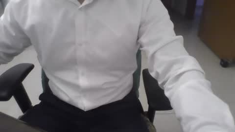 rockysam090 online show from 5, 12, 2024