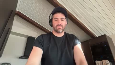 Snapshot of rogersterling11 chatting on 5, 5, 2026 Roger Sterling online show from 5, 5, 2026
