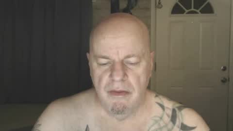 Snapshot of roinaz chatting on 7, 7, 2026 roinaz online show from 7, 7, 2026