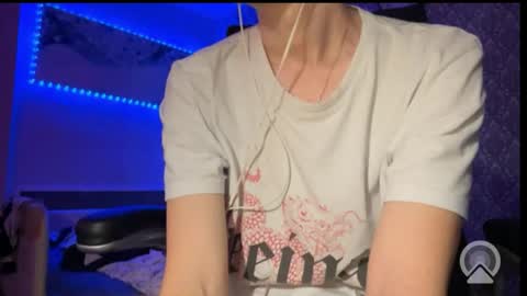 Snapshot of roma305991 chatting on 18, 11, 2025 roma305991 online show from 18, 11, 2025