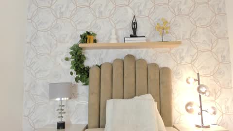   online show from 11, 1, 2025