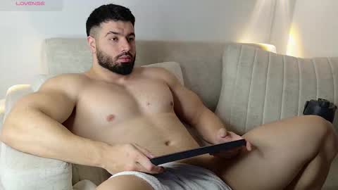 Snapshot of roman_lux chatting on 3, 10, 2025 Roman Lux online show from 3, 10, 2025