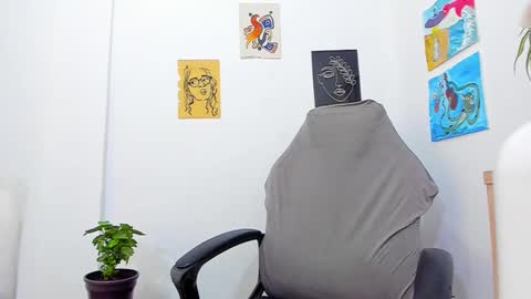 Is A Belle online show from 2, 3, 2025