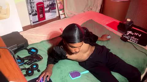Snapshot of romeotyn chatting on 14, 2, 2025 romeotyn online show from 14, 2, 2025