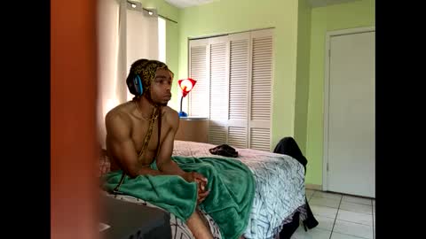 Snapshot of romeotyn chatting on 1, 3, 2025 romeotyn online show from 1, 3, 2025