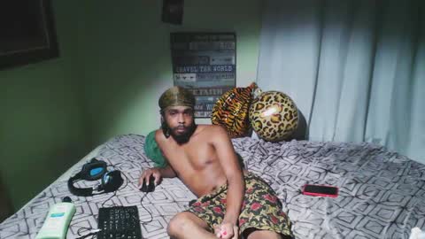 Snapshot of romeotyn chatting on 3, 10, 2025 romeotyn online show from 3, 10, 2025