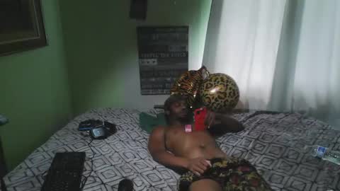 Snapshot of romeotyn chatting on 4, 10, 2025 romeotyn online show from 4, 10, 2025