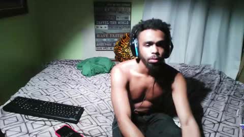 Snapshot of romeotyn chatting on 8, 10, 2025 romeotyn online show from 8, 10, 2025
