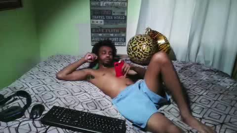 Snapshot of romeotyn chatting on 10, 10, 2025 romeotyn online show from 10, 10, 2025