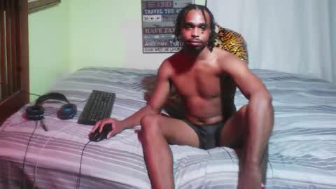 Snapshot of romeotyn chatting on 20, 10, 2025 romeotyn online show from 20, 10, 2025