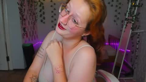 Snapshot of roniya_v chatting on 20, 9, 2025 Spicy lady Kristy online show from 20, 9, 2025