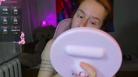 Snapshot of roniya_v chatting on 29, 10, 2025 Spicy lady Kristy online show from 29, 10, 2025