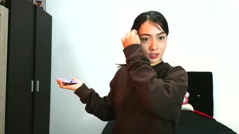 roosmery_ online show from 30, 3, 2026