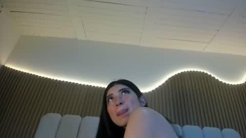 Snapshot of rosa_aura chatting on 23, 6, 2026 rosa_aura online show from 23, 6, 2026