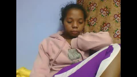 Snapshot of rosah225127 chatting on 4, 5, 2026 rosah225127 online show from 4, 5, 2026