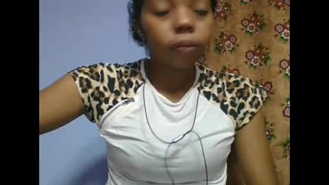 Snapshot of rosah225127 chatting on 15, 5, 2026 rosah225127 online show from 15, 5, 2026